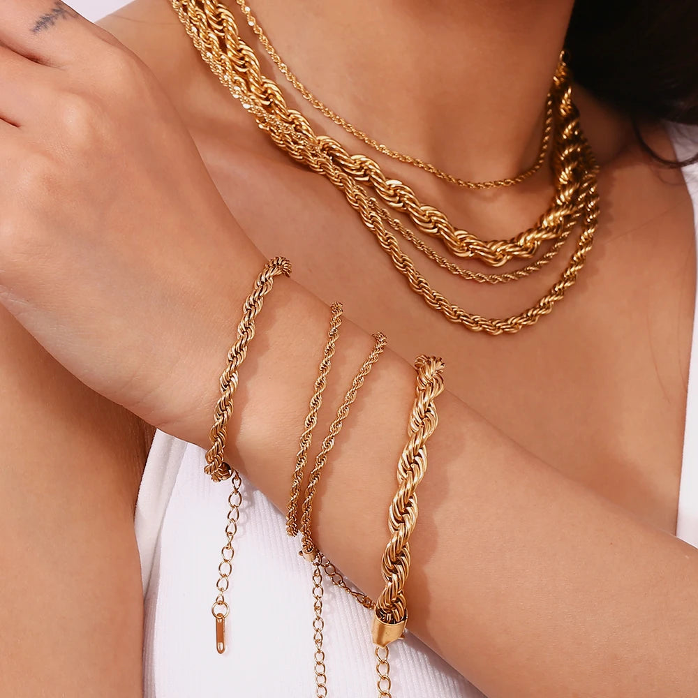 Niamh 18K Gold Twisted Rope Chain Choker & Bracelets