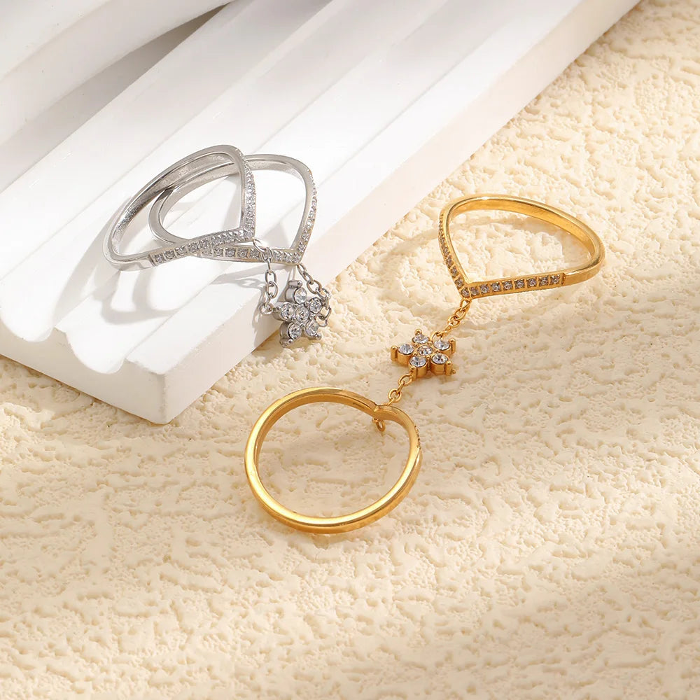 Grian CZ Flower Linked Double Ring