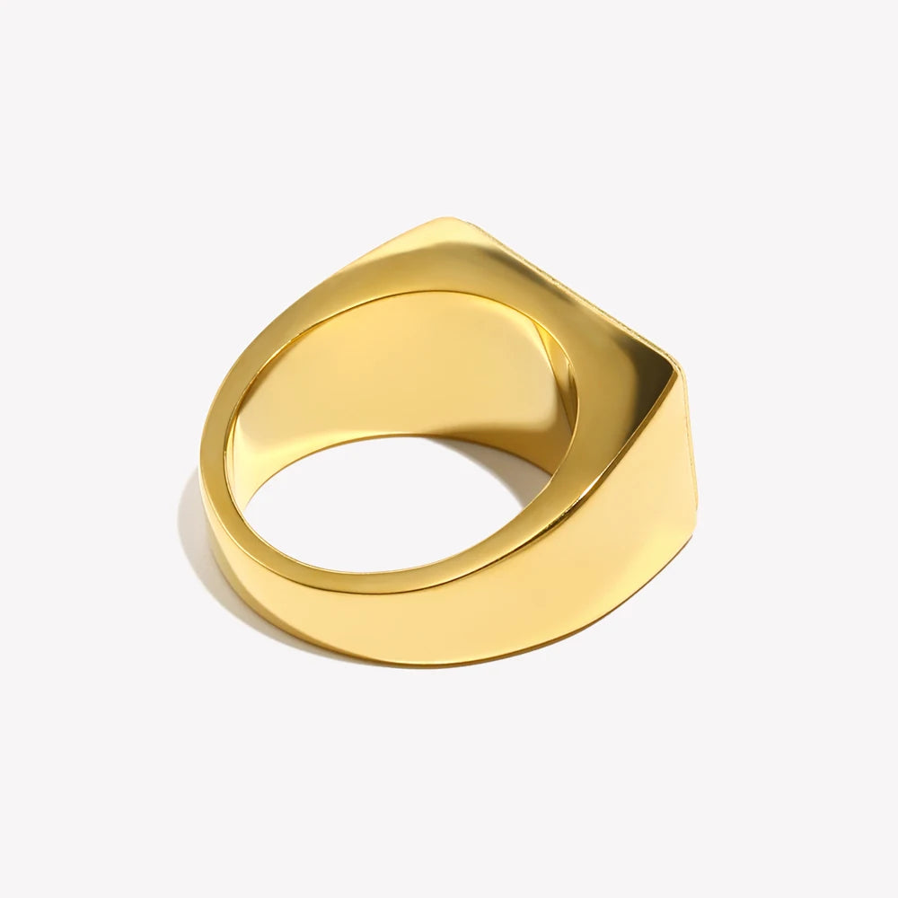 Scáthach "Never Give Up" Ring