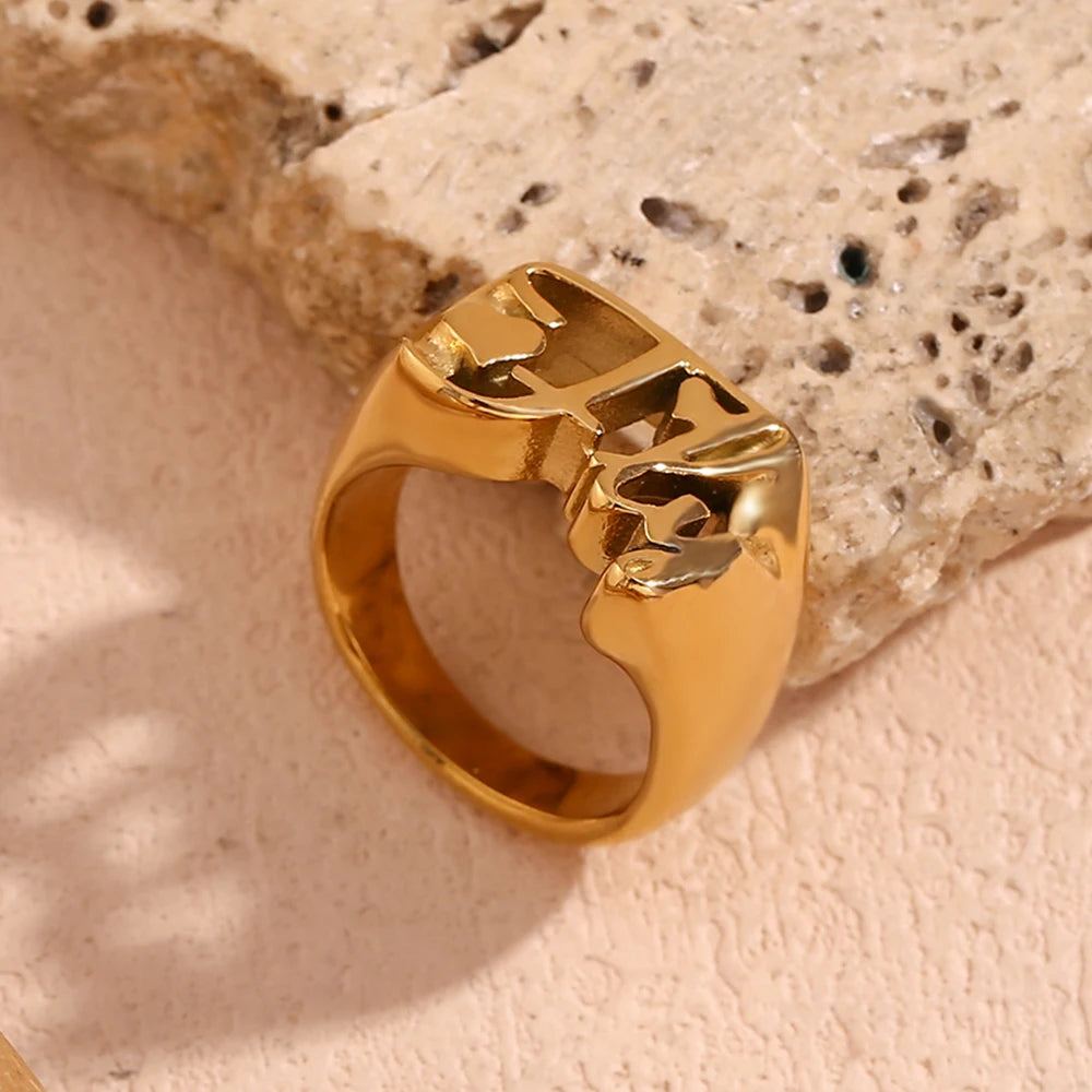 Flidais Cocktail Ring